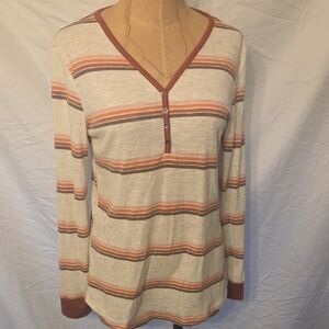 Striped V-Neck Long Sleeve Top